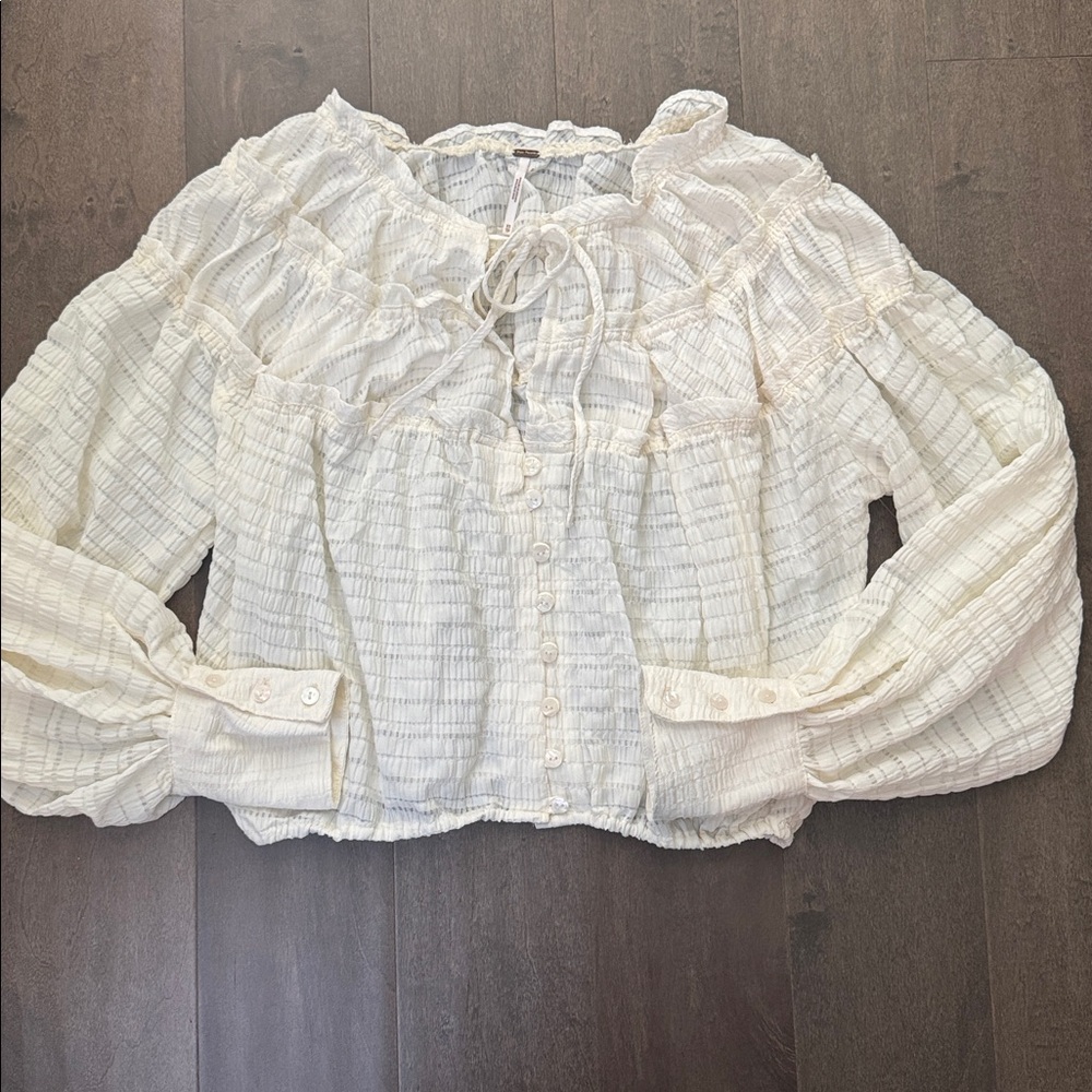 Free People Hailey Crop Blouse XS Ivory Boho Ruffle Tie Front Peasant Top - Picture 2 of 7
